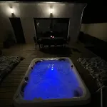 Nyaraló Maison T4 Climatisee Avec Jacuzzi A *