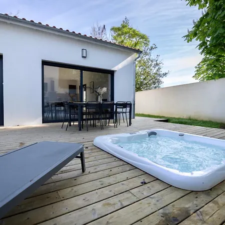 Maison T4 Climatisee Avec Jacuzzi A *