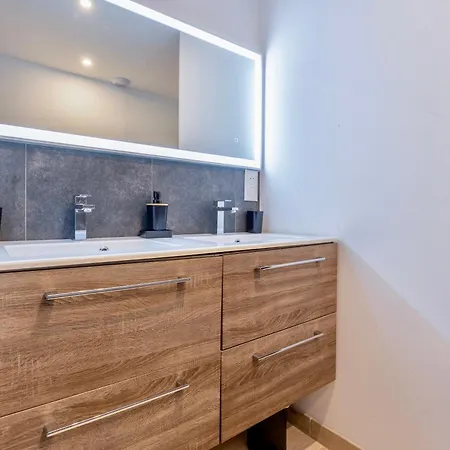 Maison T4 Climatisee Avec Jacuzzi A