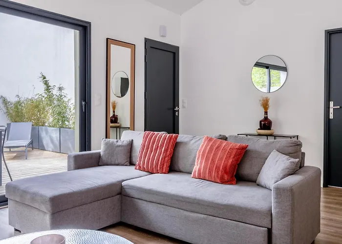 Vakantiehuis Maison T4 Climatisee Avec Jacuzzi A Lagord