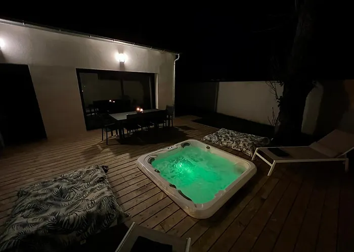 Maison T4 Climatisee Avec Jacuzzi A Vakantiehuis
