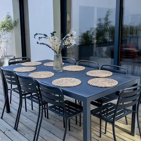 Hébergement de vacances Maison T4 Climatisée Avec Jacuzzi à